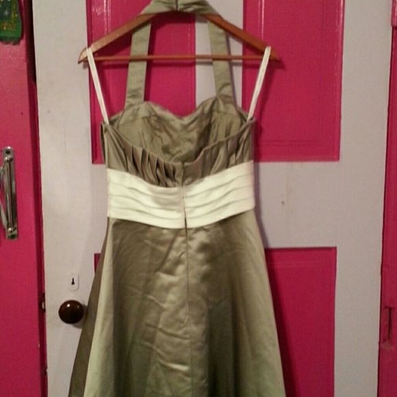 Bill Levkoff Formal Halter Dress Green with Belt‎ - Picture 2 of 4